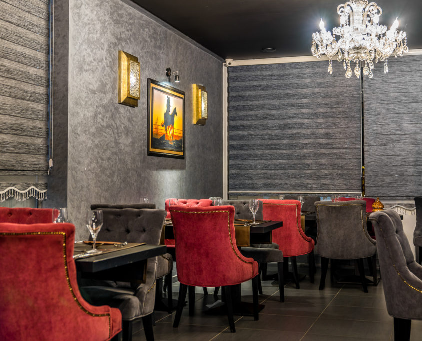 Salle, décoration orientale et plats du restaurant La Baie du Touareg à Nalinnes (photo 52 sur 83)