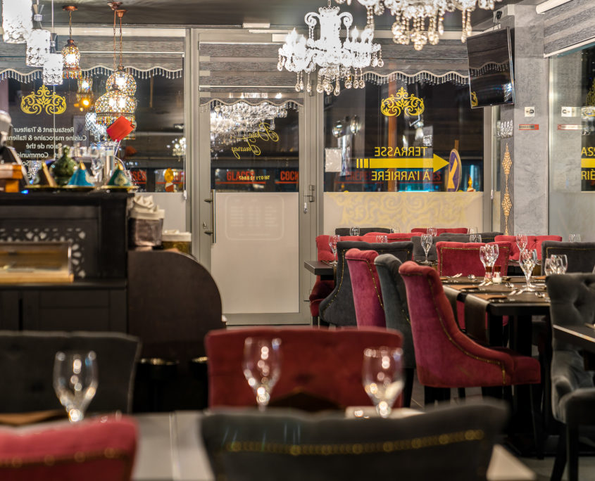 Salle, décoration orientale et plats du restaurant La Baie du Touareg à Nalinnes (photo 54 sur 83)